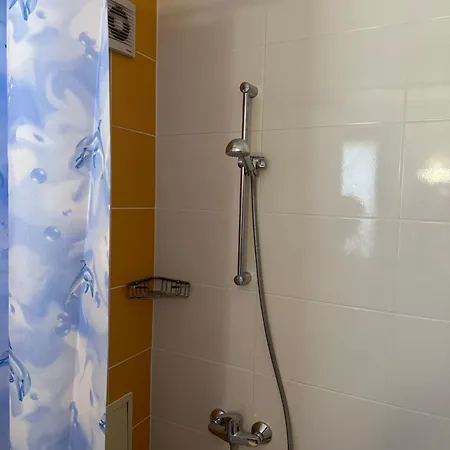 Kleine Guenstige Im Macon Residenz!